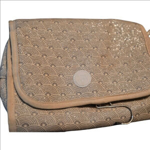 Audrey & Lewis Tan Travel Organizer